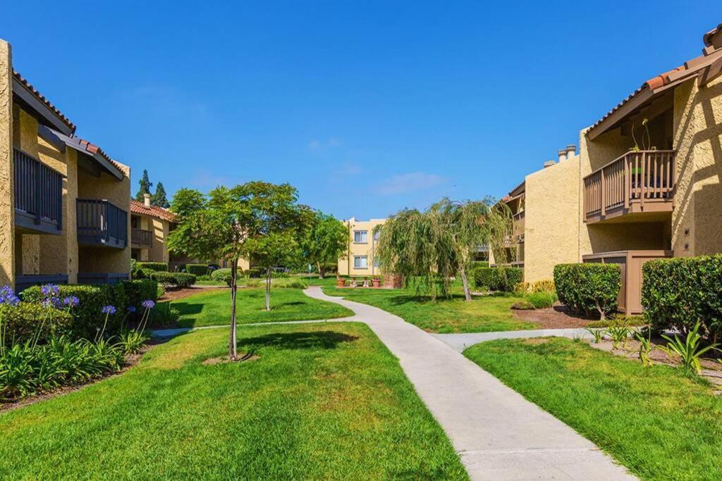 Departamento Completo En San Diego Hablamos Espanol Exterior photo
